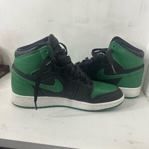 Pine Green 1s